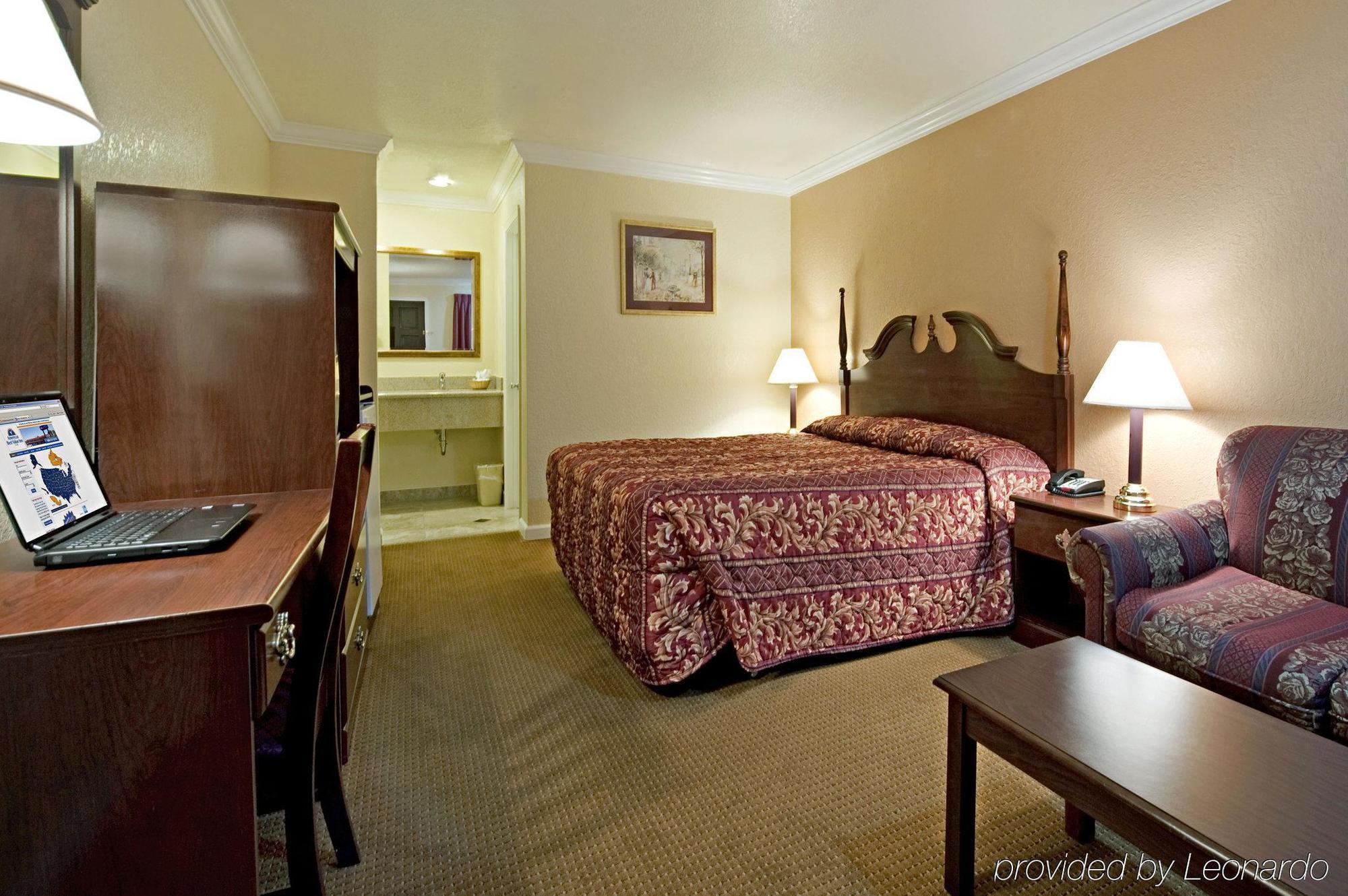 Americas Best Value Inn סאניוייל חדר תמונה