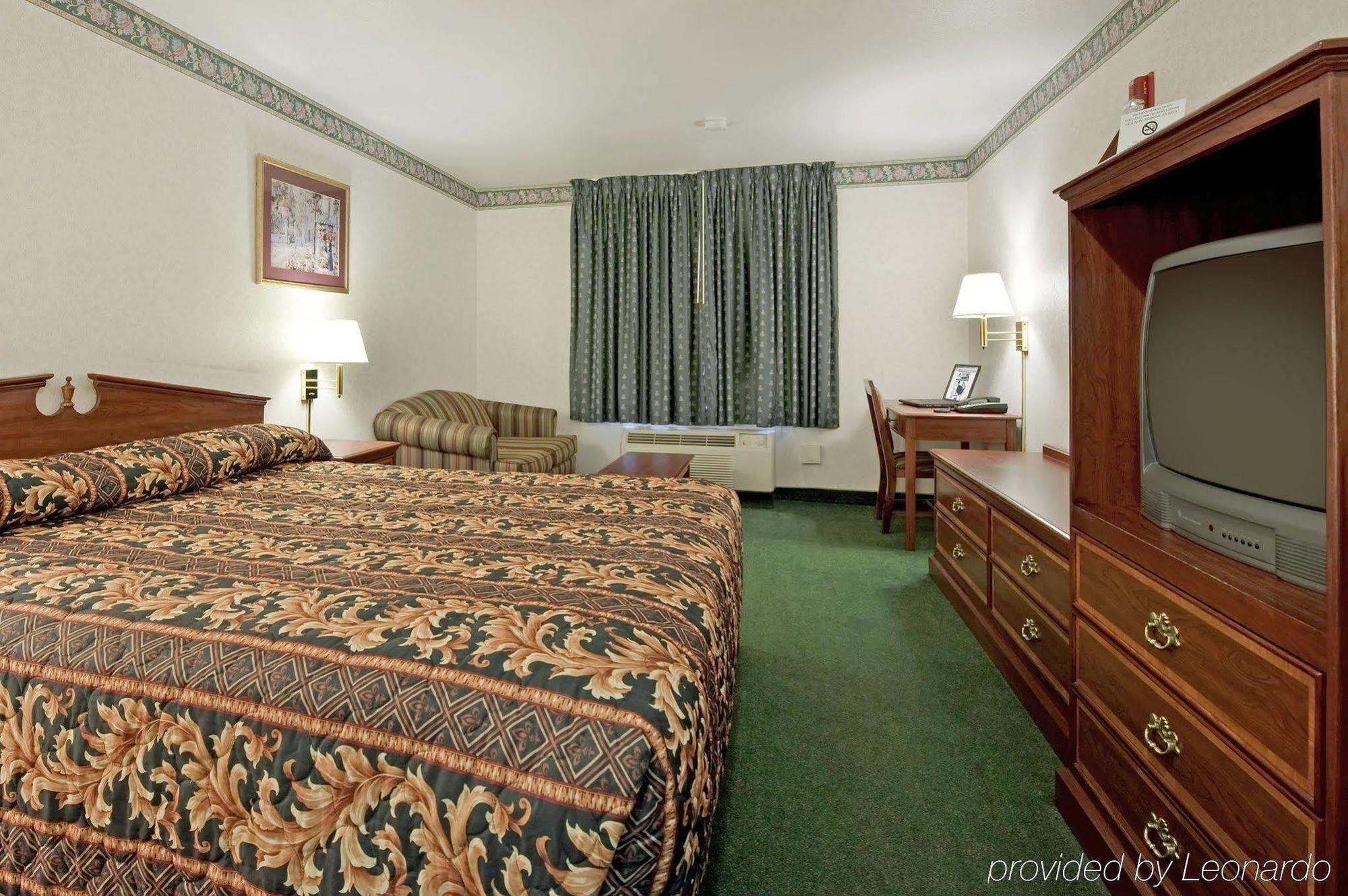 Americas Best Value Inn סאניוייל חדר תמונה